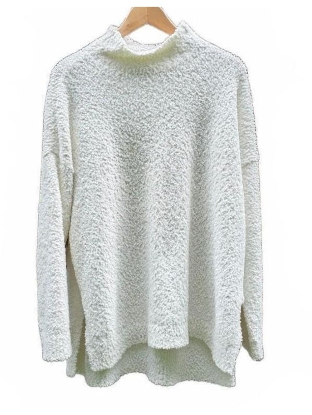 Sanctuary Oversized Teddy Mock Neck Sweater Medium Cream Fuzzy Boucle Knit Slits